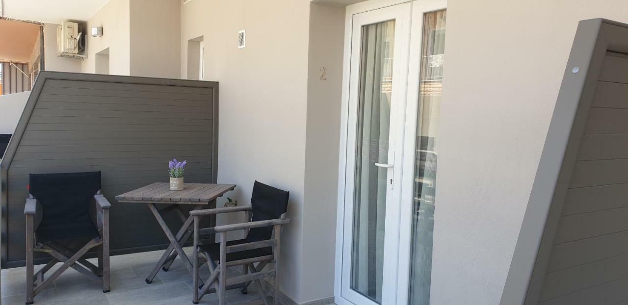 Chriselia 2 Apartment Nea Roda Exterior foto